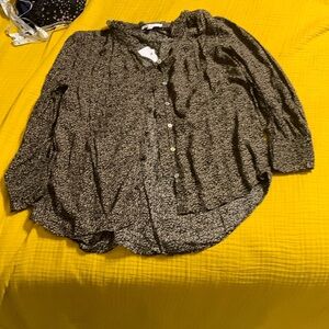 NWT DR2 long sleeve lightweight blouse Size L